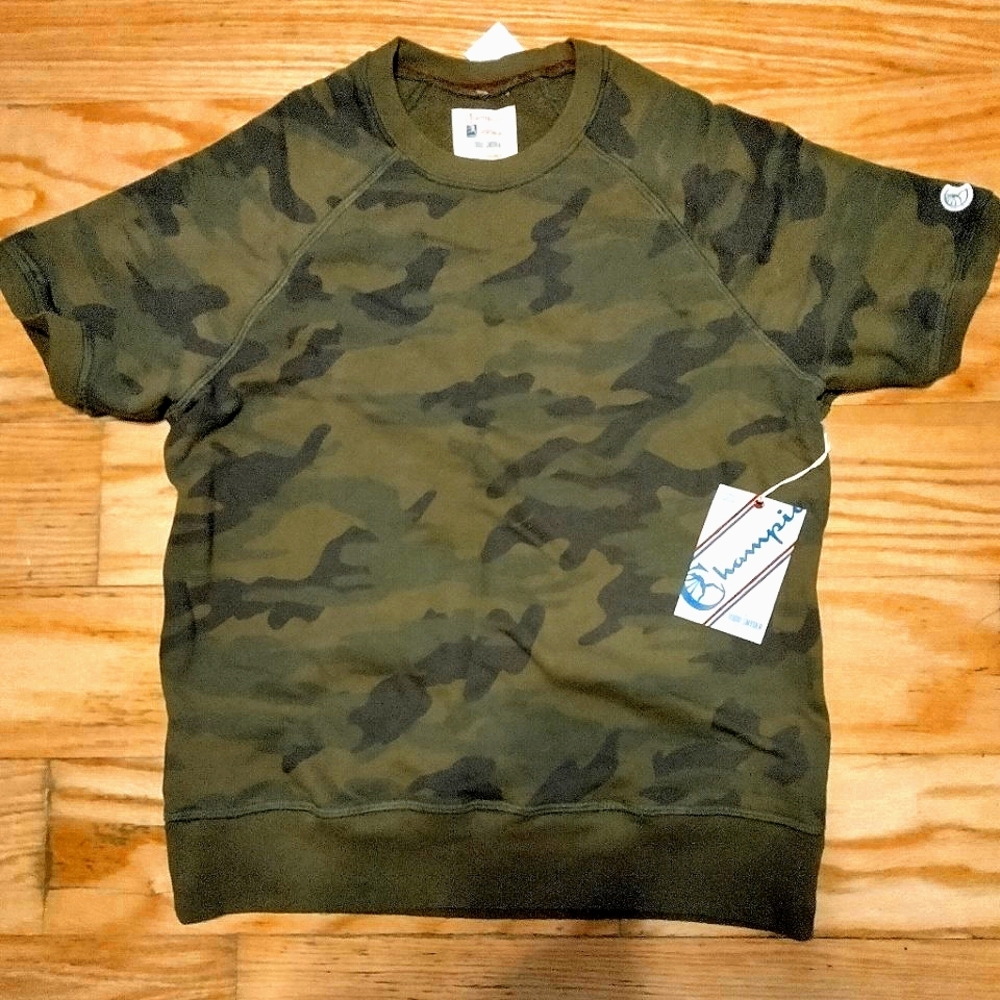 NWT. Todd Snyder x Champion short sleeve sweatshirt.